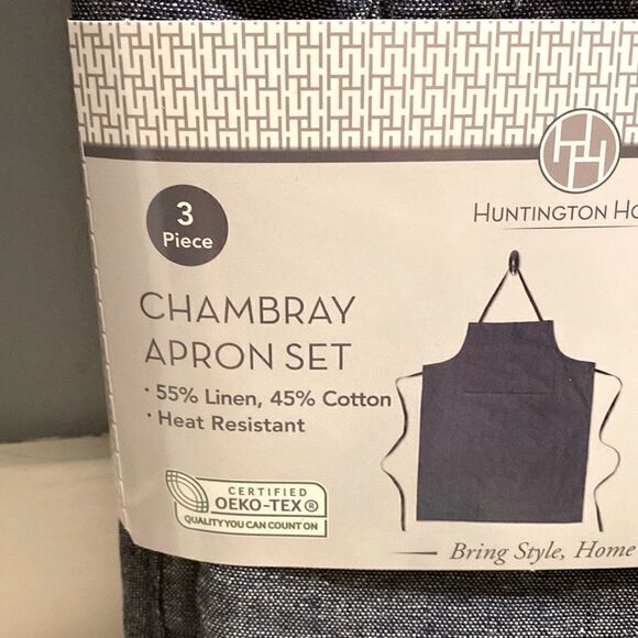 Huntington Home 3 Piece Apron/Potholder Set - Picture 3 of 7